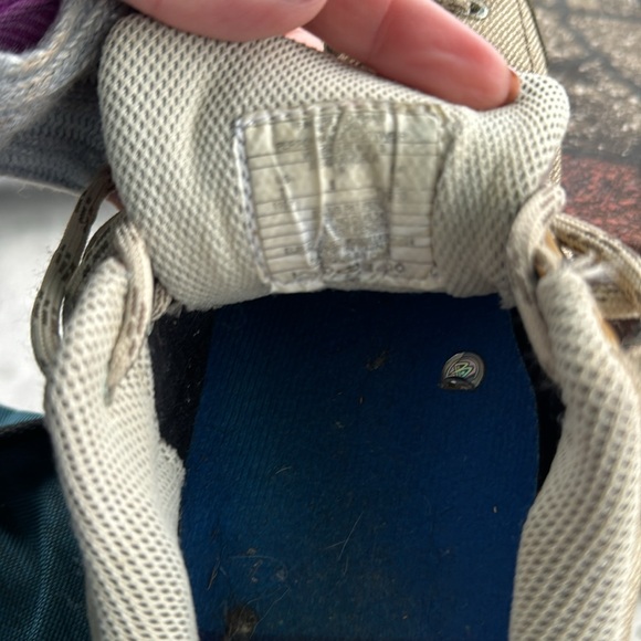 Patagonia Vibram hiking shoes - Picture 4 of 5